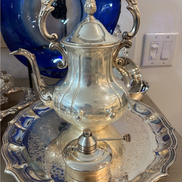 Silver Tea Service - Picture 6 of 7